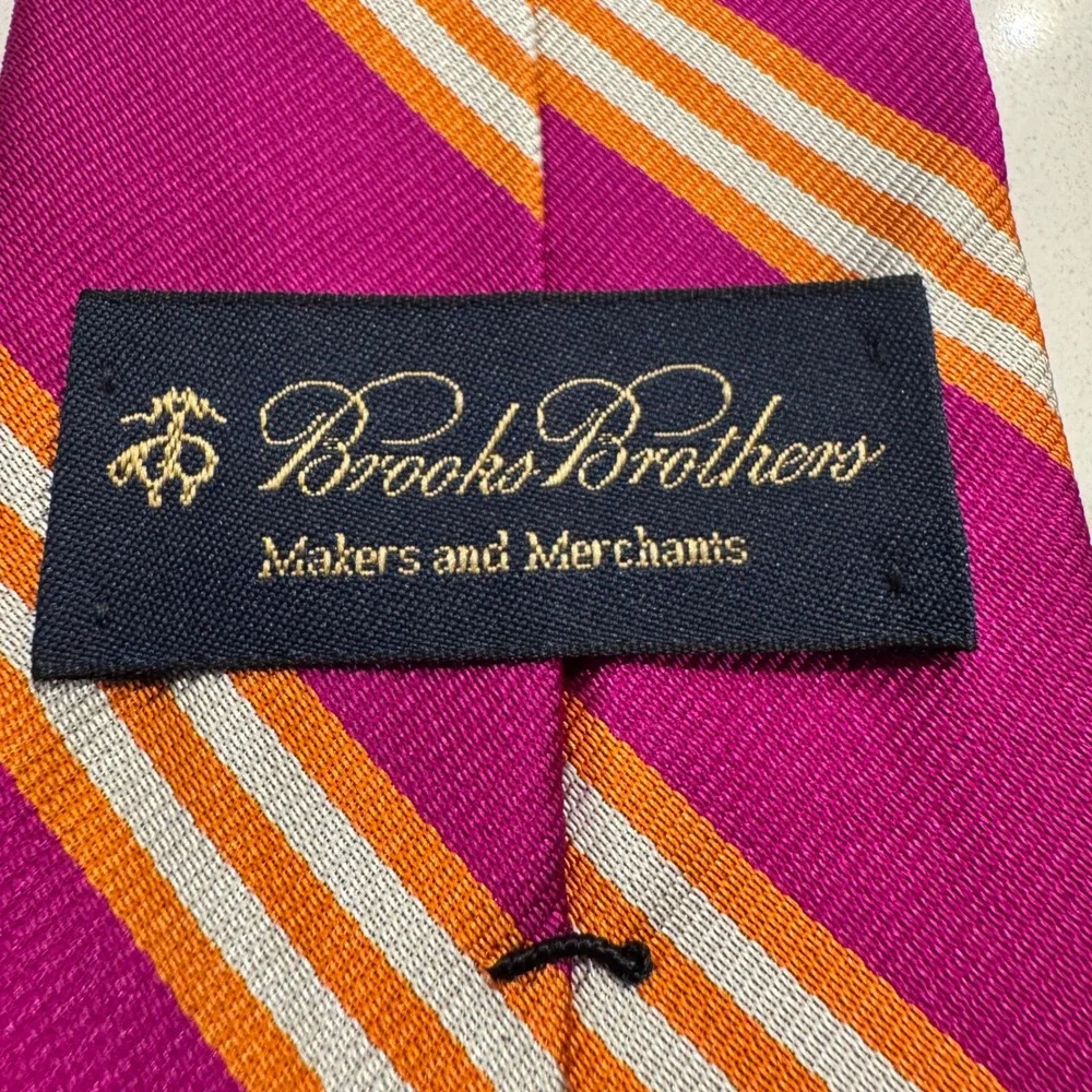 Brooks Brothers Mens Silk Tie Magenta Orange White Diagonal Rep Stripe USA Made